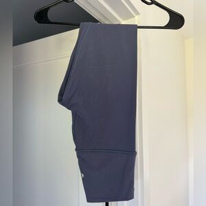 Size 4 lightly worn lululemon align legging 7/8 length 25”